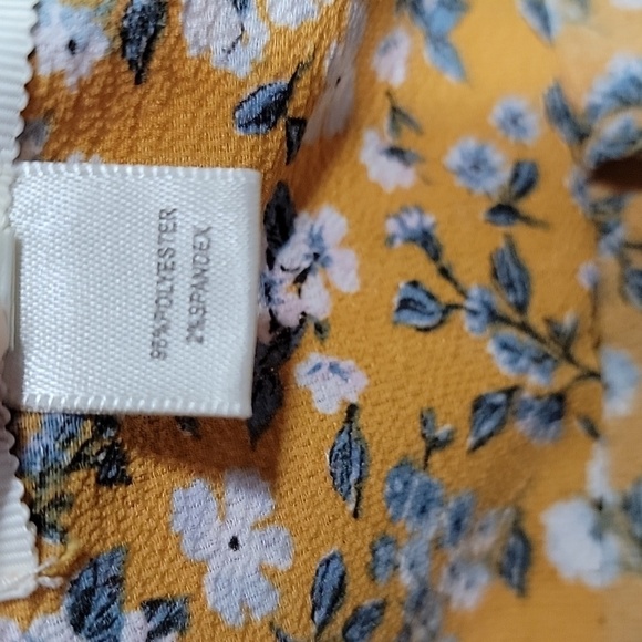 Monteau Size S Yellow Blue and White Floral Faux Wrap Peplum Sleeveless Blouse - Picture 12 of 12